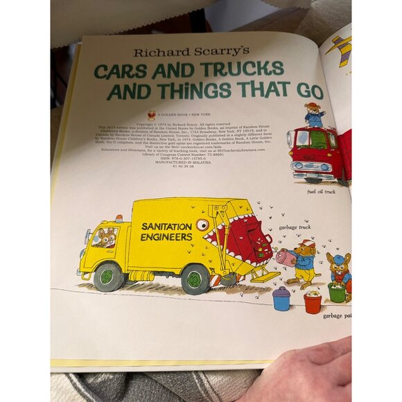 Richard Scarry’s Cars and Trucks and Things that Go Oversized HC Book 2014 50th - Picture 4 of 11
